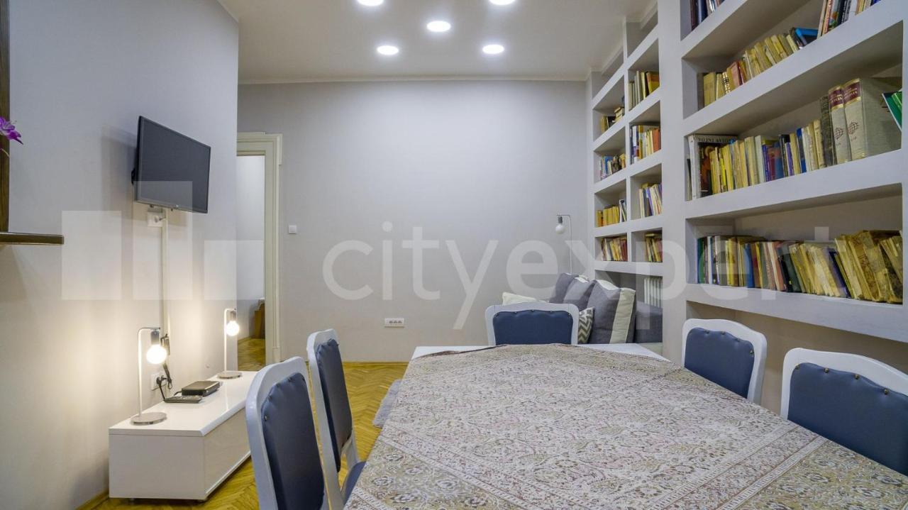 Downtown Apartment In Walk Zone With 3 Bedrooms And Garage Нови Сад Екстериор снимка